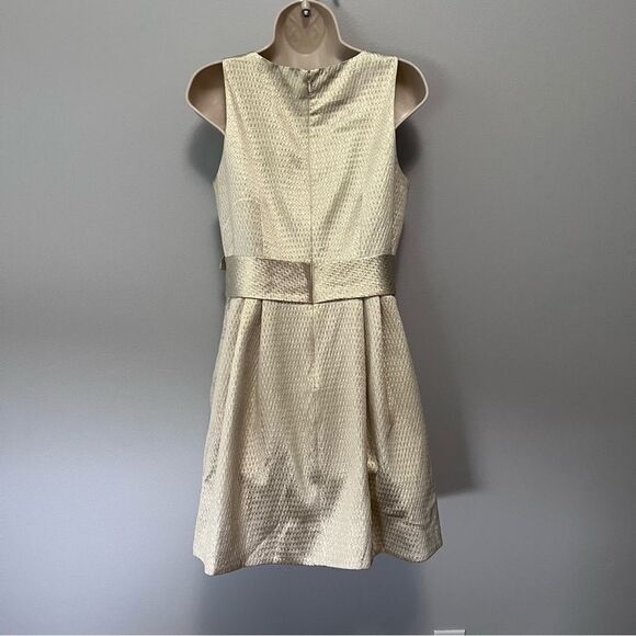 Eliza J Gold Shimmer Vintage Dress With Bow Size 6 - Picture 6 of 11